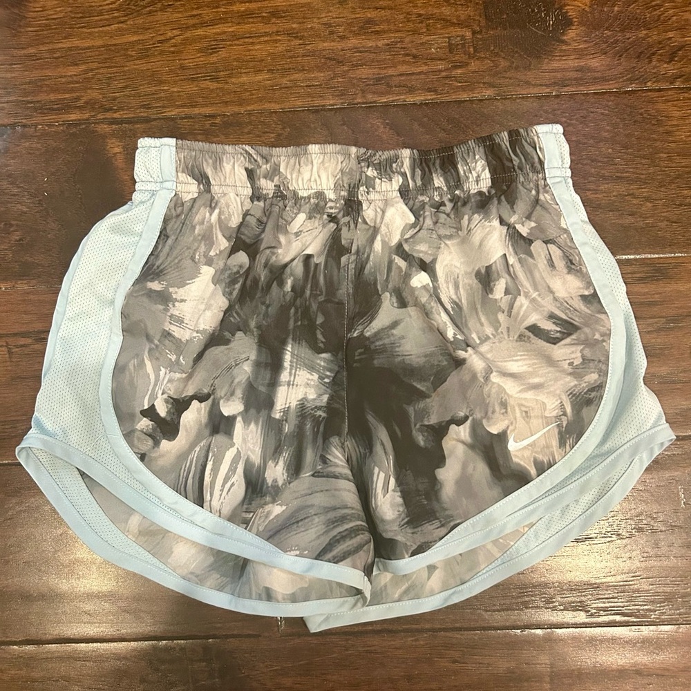 Nike Gray and Black Athletic Shorts Lightweight Elastic Waist